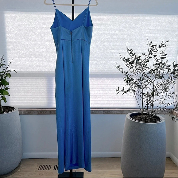Alice + Olivia Diana V Neck High Slit Gown Cornflower Blue 6 Date Prom Formal - Picture 6 of 12